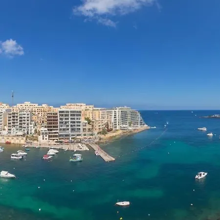 Seafront Triplex Penthouse With Private Rooftop & Hot Tub * Saint Julian's